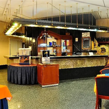 Olympik Congress מלון 3*